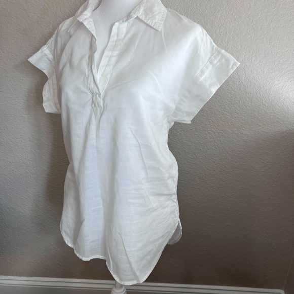 GAP Tops - 𝅺womens white short sleeve shirt , Gap, XS